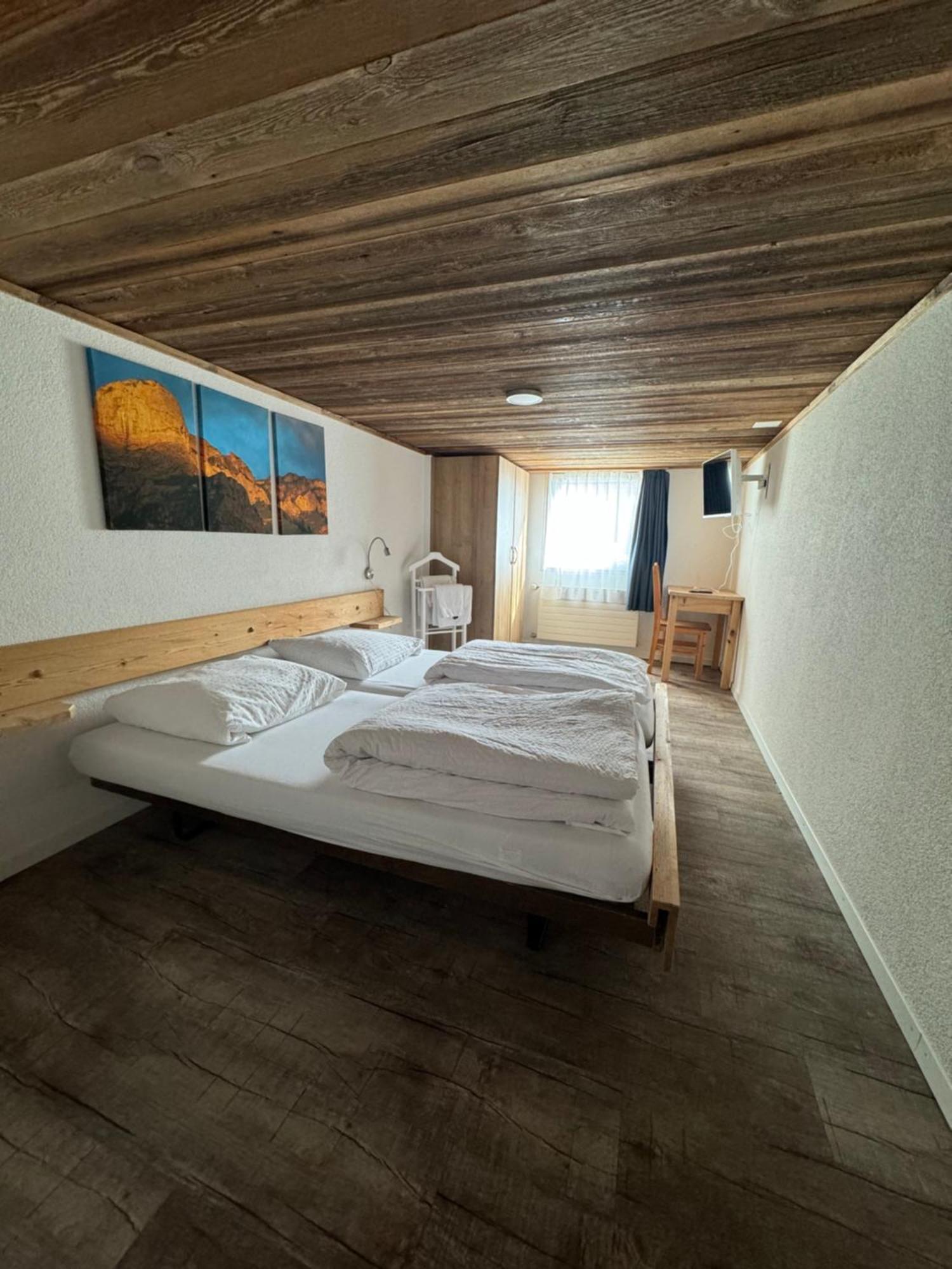 Hotel Restaurant Simplon Фрутиген Екстериор снимка