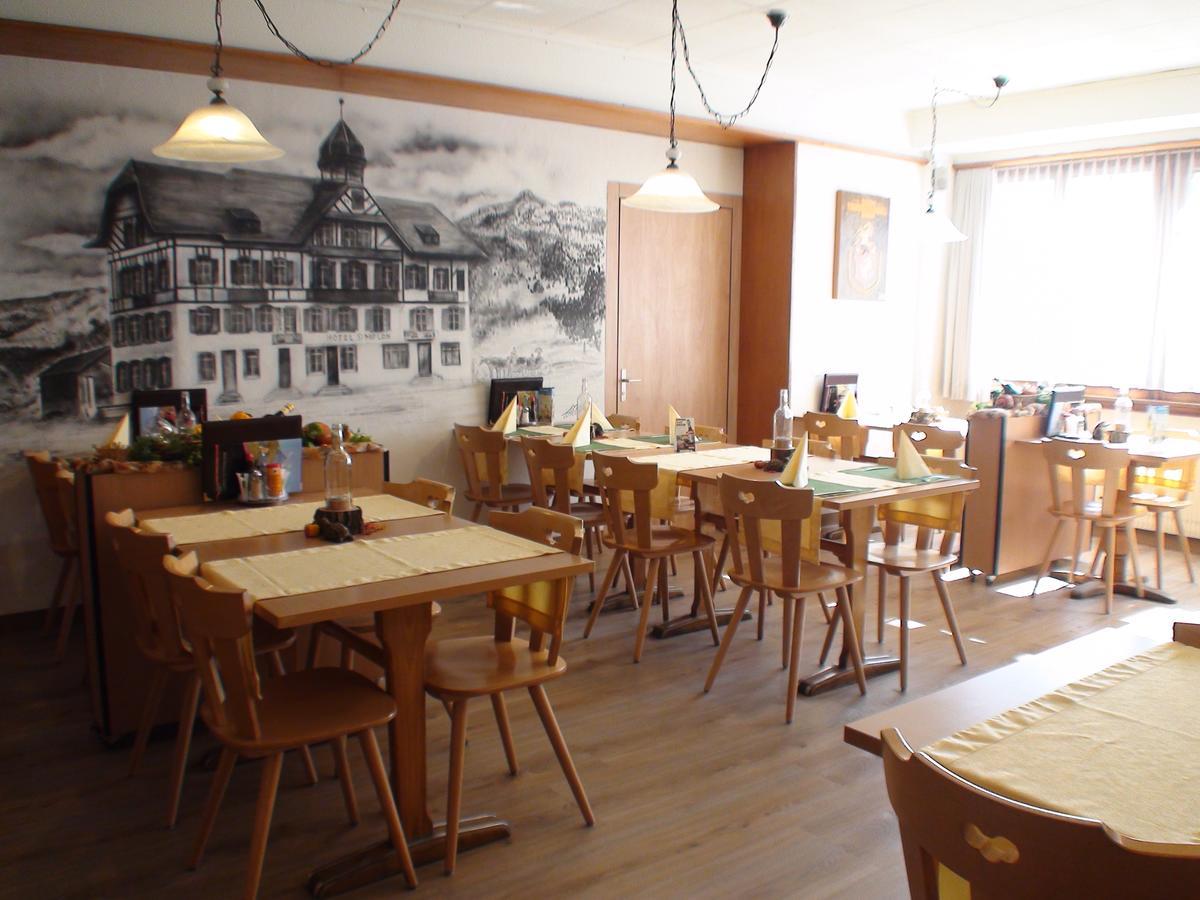 Hotel Restaurant Simplon Фрутиген Екстериор снимка