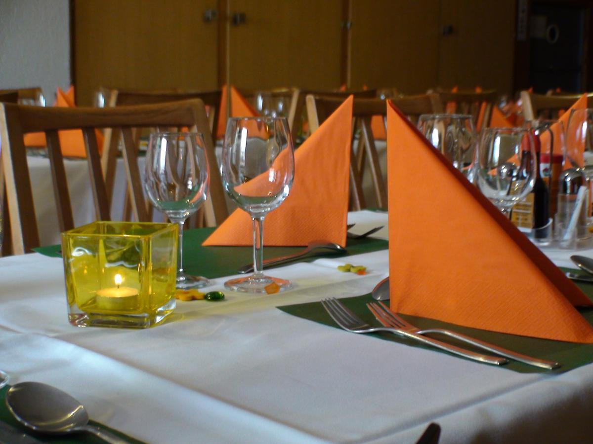 Hotel Restaurant Simplon Фрутиген Екстериор снимка