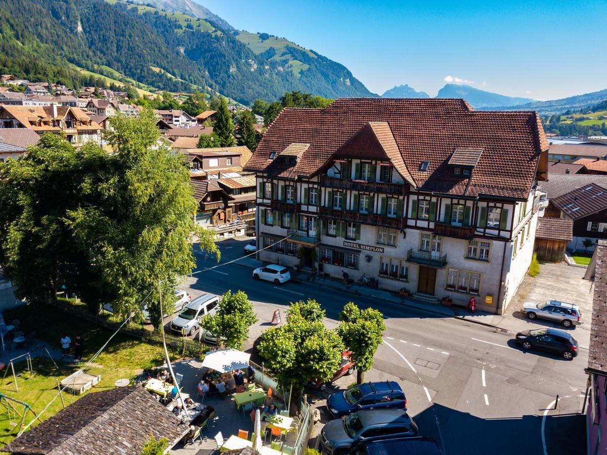 Hotel Restaurant Simplon Фрутиген Екстериор снимка