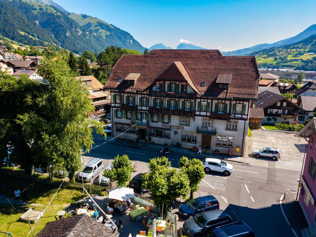 Hotel Restaurant Simplon Фрутиген Екстериор снимка